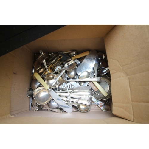 249 - Mixed lot of plated cutlery and various other items