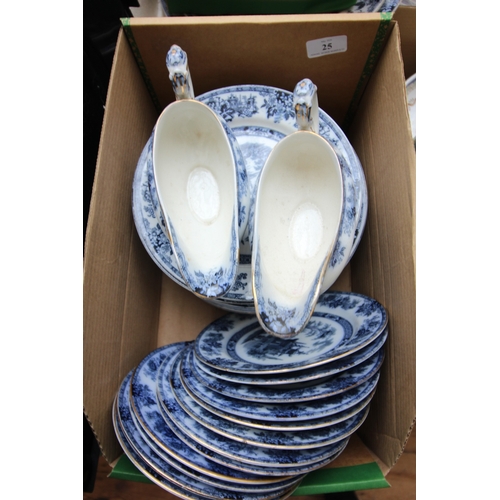 25 - Large selection of Chinese dinner plates, tureens, meat dishes and gravy boats (2 boxes)