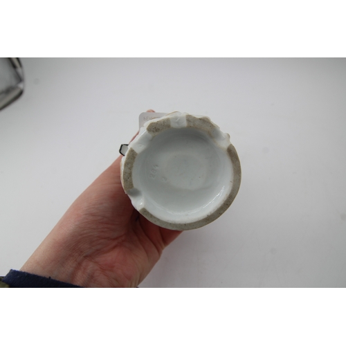 286 - Fine derby figure of a gentleman, Derby marks to base