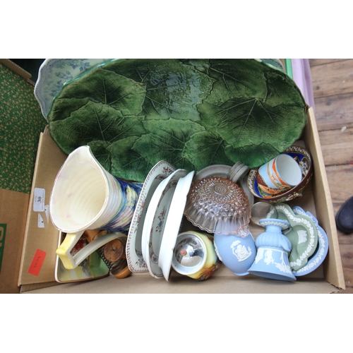 30 - Collection of ceramic items including Wedgwood, Chinese ware and others