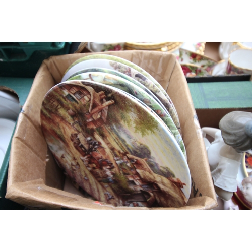 49 - Collection of Wedgwood plates