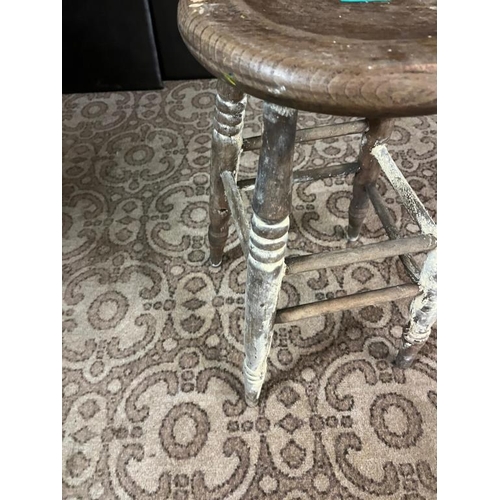 422 - An Antique Bar Stool (32cm Wide x 61cm High)