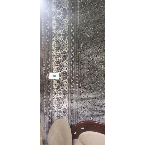 15 - Silver Ground Turkish Carpet with central Medallion Design (3m x 4m) - Machine Made