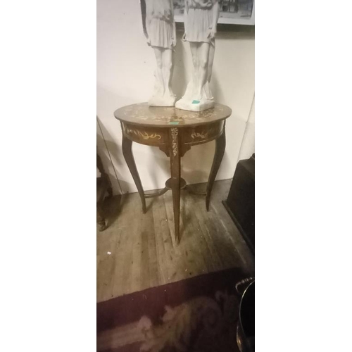 85 - Decorative French Style Lamp Table