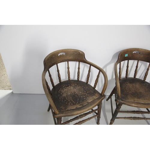 189 - 3 Matched Ash Bow Shaped Arm Chairs (60 cm W x 75 cm H x 60 cm D)