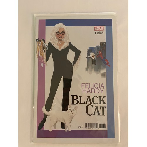 66 - Black Cat #1 Trade Dress Variants (4 Comics) - The first ongoing series featuring Black cat (2019), ... 