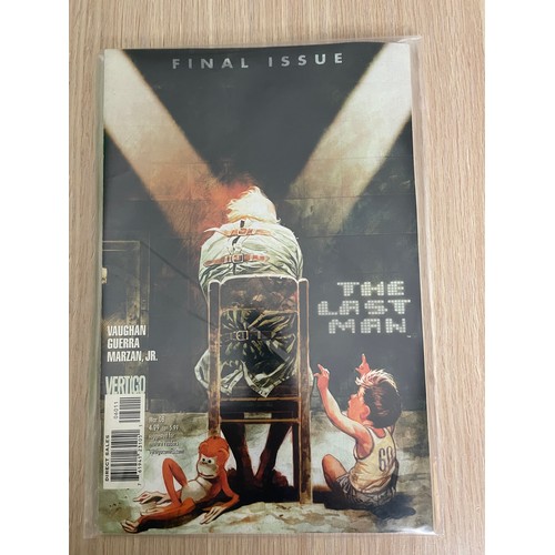 340 - Y: The Last Man - Complete set. 55 Comics + Graphic Novel/TPB.
Lot comprises of Graphic Novel #1 whi... 