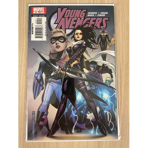 52 - Young Avengers #10. Marvel Comics 2006. Kate shop Hawkeye Cover. 1st Appearance of Tommy Shepherd as... 