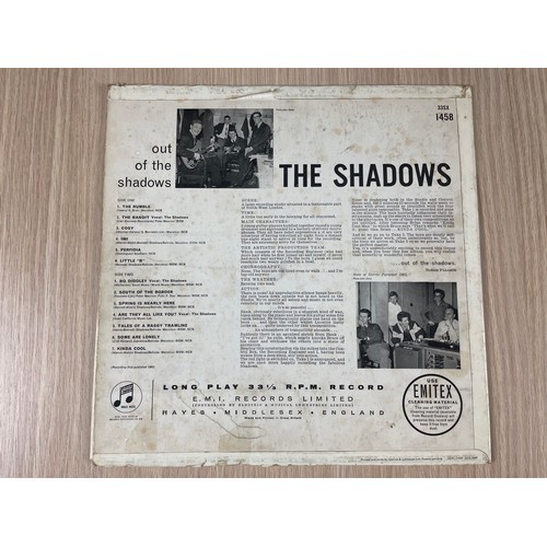 197 - The Shadows - 'Out of the shadows' Original Columbia Vinyl Album. 33RPM MONO LP Record. Columbia SCX... 