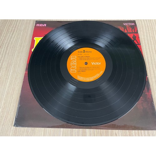 194 - ELVIS PRESLEY - ORIGINAL VINYL LP COLLECTION. Comprising of :
GI Blues - MONO RD-27192. VG+/Ex Condi... 