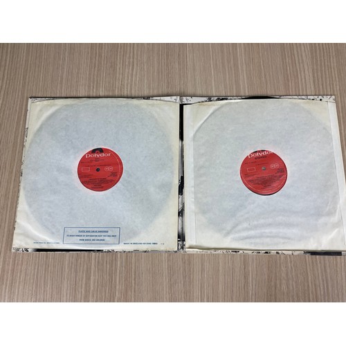 195 - The Who - 'The Story of The Who' - 2 LP Vinyl Album with Gatefold Sleeve and Booklet. 
Polydor 24780... 