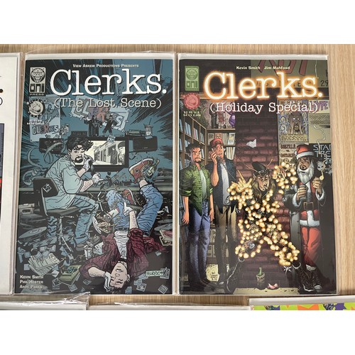 67 - CLERKS/JAY & SILENT BOB COMICS. 7 Comics
Featuring:
Clerks (The Comic Book) - 1996
Clerks (Holiday S... 