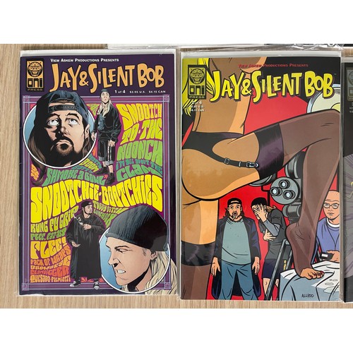 67 - CLERKS/JAY & SILENT BOB COMICS. 7 Comics
Featuring:
Clerks (The Comic Book) - 1996
Clerks (Holiday S... 