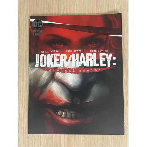 117 - JOKER/HARLEY: CRIMINAL SANITY Books 1 - 4 plus Secret Files. 5 Comic/graphic novel books in total. V... 