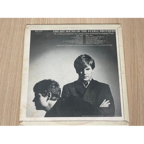 198 - EVERLY BROTHERS 33RPM VINYL LP Record. - THE HIT SOUND OF EVERLY BROTHERS. UK Warner Bros. Vinyl is ... 