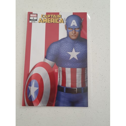 315 - Captain America   Volume 9  Cover #1Q Captain America Variant  2018 – Midtown Comics Retailer Exclus... 