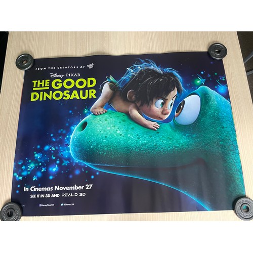 558 - 8 X DISNEY/PIXAR FILM MOVIE CINEMA QUAD POSTERS.
Featuring:
UP, INSIDE OUT, RATATOUILLE, FINDING DOR... 