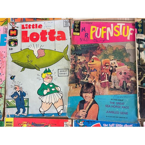 384 - Selection of 60s independent comics, including Archie, Ripley’s Believe It or Not, Daffy Duck). 18 c... 