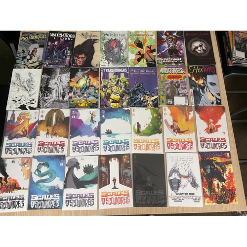 364 - INDEPENDENT COMICS - JOB LOT OF 110+ Independent comics, Image, Boom etc. Some nice runs, Some Varia... 