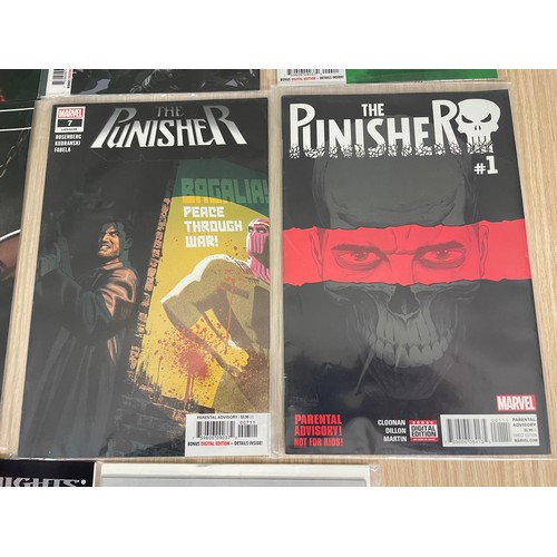 366 - THE PUNISHER JOB LOT of 11 Marvel comics including vol. 13 #1 - 7 Plus Vol 11 #1 -2 plus 2 x Marvel ... 