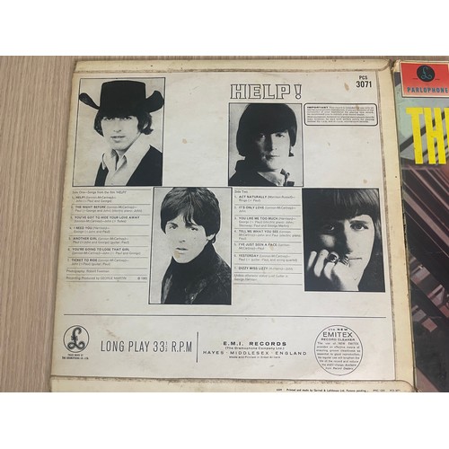 548 - 5 x The Beatles Vinyl Record Albums 33rpm. Featuring : help, please, please me, with the Beatles, ha... 