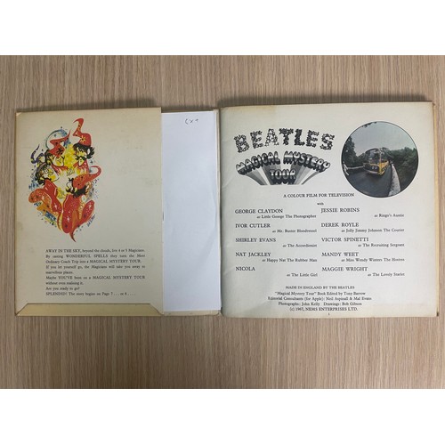 549 - The Beatles Magical Mystery Tour 7” 2-EP Gatefold sleeve, first pressing with booklet and blue lyric... 