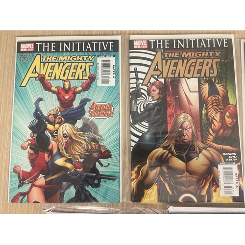 205 - The Mighty Avengers #1,3,4,5,6,8 & 13 Marvel Comics 2007 - 7 Comics in total. 1st Team Appearance of... 