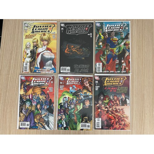 220 - JUSTICE LEAGUE OF AMERICA Vol 2. #0 - 14 inc additional variants of #1 & #7, plus 2 x The Wedding Sp... 