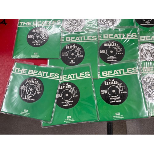 482 - 23 x Beatles 45RPM 7