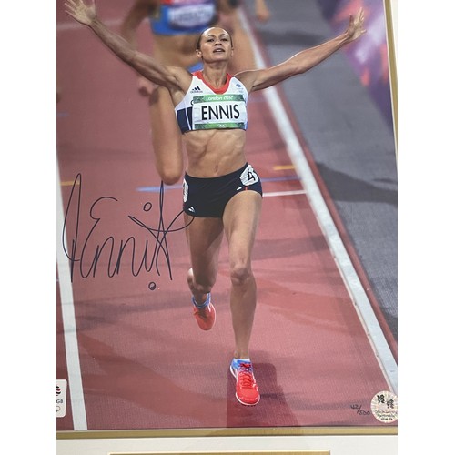 478 - JESSICA ENNIS HAND SIGNED LONDON 2012 MOUNTED PREINT - Official London 2012 Memorabilia.
Includes Ce... 