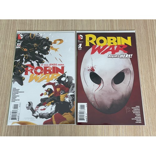 323 - We Are Robin #1-12 (2015) / Robin War #1 & #2 (2016)  DC Comics. NM Condition. All Bagged & Boarded.... 