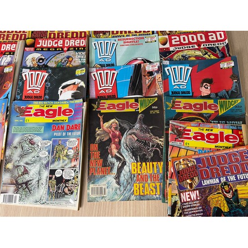 75 - UK Comics Job Lot, Featuring Judge Dredd, 2000AD and Eagle. 32 Comics in total.
Judge Dredd Lawman o... 