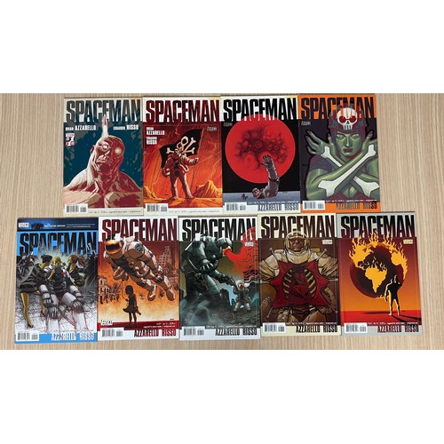 76 - Spaceman #1 - 9. Complete set of comics. Vertigo Comics. FN Condition.