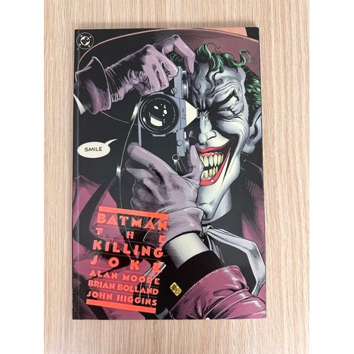 120 - BATMAN THE KILLING JOKE. 6th Print embossed cover. DC Comics. NM Condition. Bagged & Boarded.