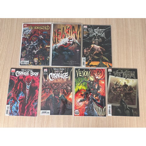 153 - VENOM Bundle, inc #1's. Marvel Comics 7 comics in total.
Featuring Venomized #1, Venom #1 Variant, V... 