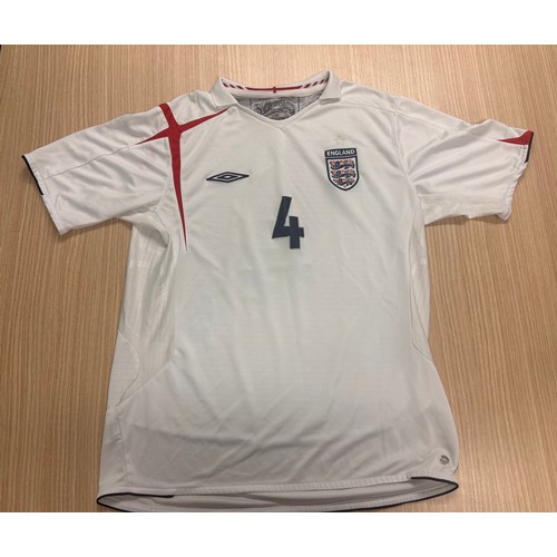 293 - ENGLAND 2006 Home Football Shirt, Umbro, Gerrard 4. Official Authentic Team shirt with Steven Gerrar... 