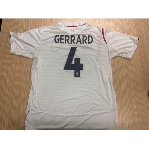 293 - ENGLAND 2006 Home Football Shirt, Umbro, Gerrard 4. Official Authentic Team shirt with Steven Gerrar... 