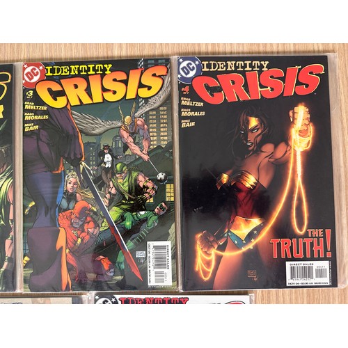 209 - Identity Crisis #1-7. Complete run. DC Comics 2004. VFN Condition. All Bagged