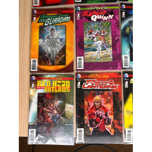 210 - Future’s End Lenticular Covers x 16. DC Comics 2014. VFN Condition. All Bagged.