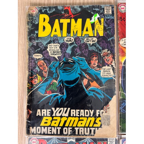 225 - Batman #211,215,219,220. DC Comics 1969/70. Various Conditions from Fair to Good.