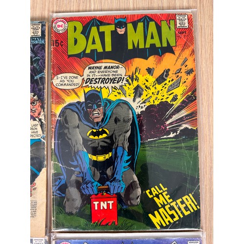 225 - Batman #211,215,219,220. DC Comics 1969/70. Various Conditions from Fair to Good.