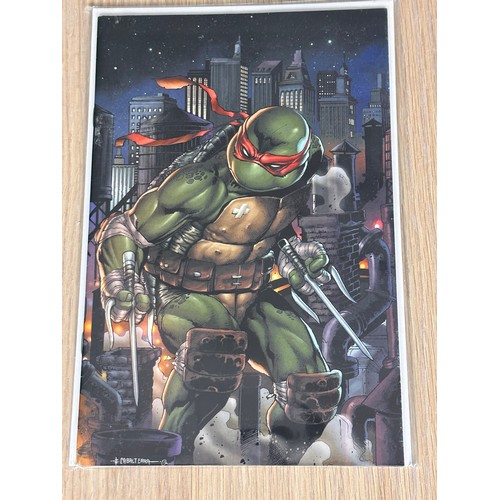 60A - Teenage Mutant Ninja Turtles #102 Cabaltierra Exclusive Variant. VFN/NM Condition. Bagged & Boarded.