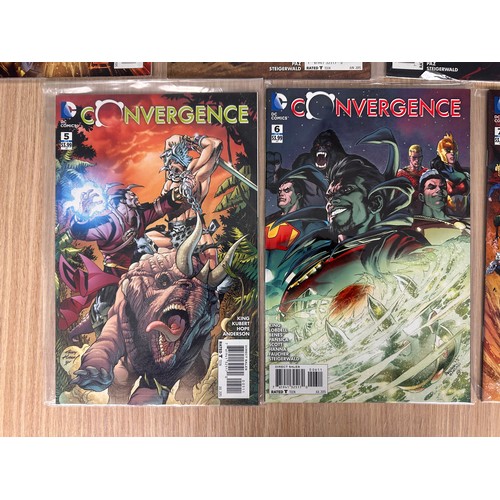 235 - Convergence  #0-8 Complete set of DC Comics (2015). All VFN Condition. All Bagged.