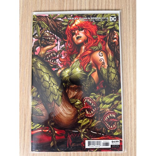 251 - Harley Quinn & Poison Ivy 6B & 6C Mark Brooks connecting variants. DC Comics 2020. NM Condition.