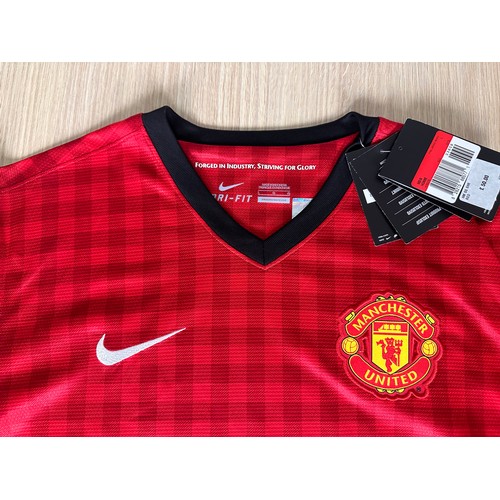 287 - SIGNED MANCHESTER UNITED Official Team Football Shirt from 2012/13 Season. Last Premier League Title... 