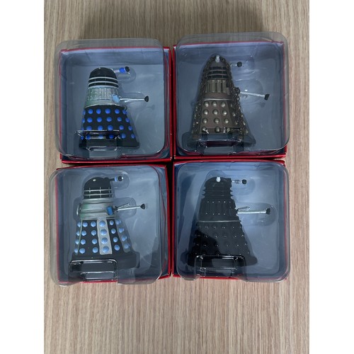 332 - DOCTOR WHO EAGLEMOSS FIGURINES RARE DALEKS COLLECTION #1 - 13 PLUS  MAGAZINES, BINDER AND STAND. VER... 