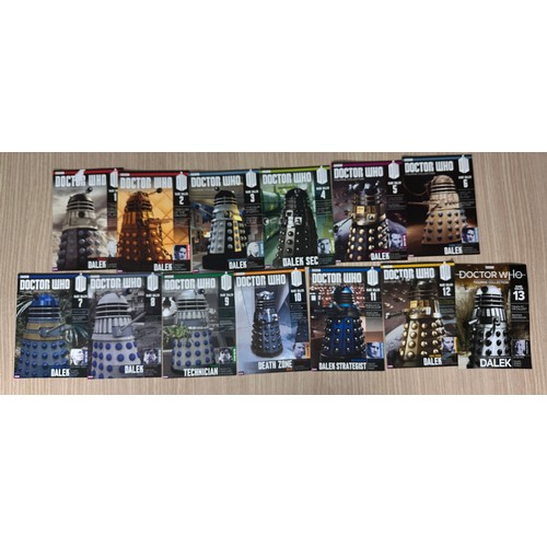 332 - DOCTOR WHO EAGLEMOSS FIGURINES RARE DALEKS COLLECTION #1 - 13 PLUS  MAGAZINES, BINDER AND STAND. VER... 