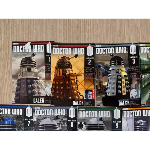 332 - DOCTOR WHO EAGLEMOSS FIGURINES RARE DALEKS COLLECTION #1 - 13 PLUS  MAGAZINES, BINDER AND STAND. VER... 