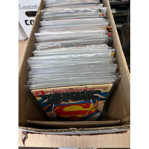 1 - HUGE DC COMIC LOT BUNDLE OF OVER 1,000 COMICS.
All  DC Comics, various decades. Featuring: Superman,... 