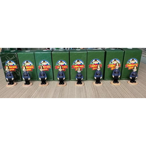 337 - 8 x CAMBERWICK GREEN FIREMEN FIGURINE COLLECTION by Robert Harrop. 
Features 2 x Captain Flack plus ... 